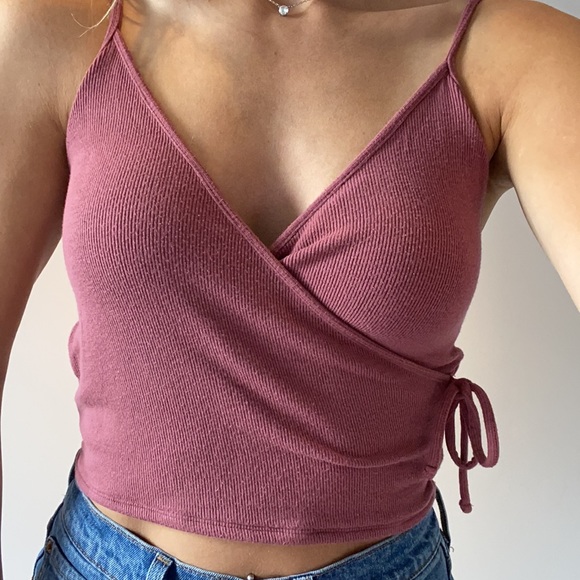 Tie crop top - Picture 2 of 3